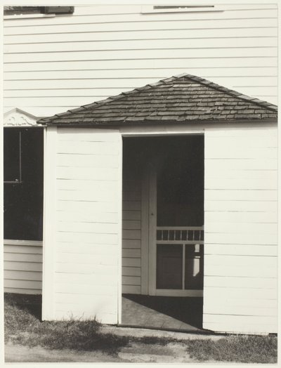 キッチンへの扉、レイク ジョージ 作： Alfred Stieglitz