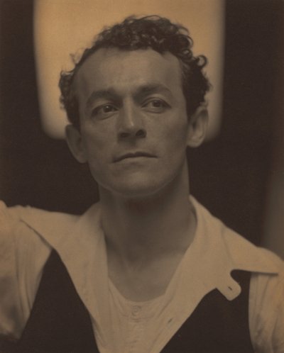  作： Alfred Stieglitz