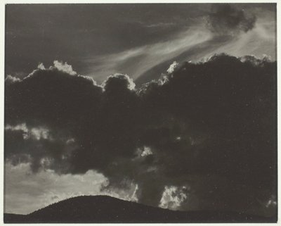 同等 作： Alfred Stieglitz