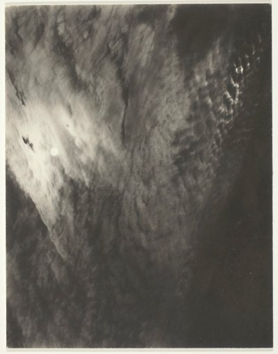 Set A Third Set、Print 7、1929 からの同等物。 作： Alfred Stieglitz