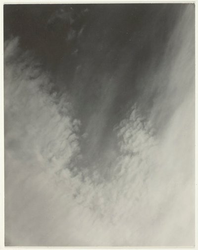 セット E プリント 2、1923 年からの同等物。 作： Alfred Stieglitz