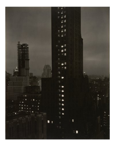  作： Alfred Stieglitz