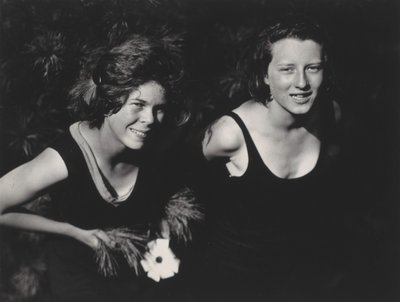 ジョージア・エンゲルハードとマーガレット・トレッドウェル 作： Alfred Stieglitz
