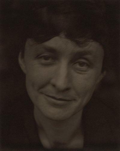  作： Alfred Stieglitz