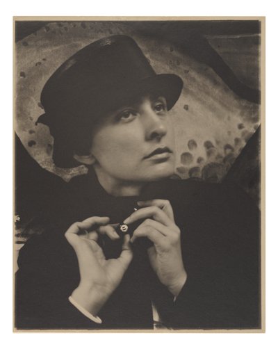  作： Alfred Stieglitz