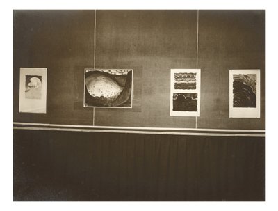 メインルーム - 壁から右手 作： Alfred Stieglitz