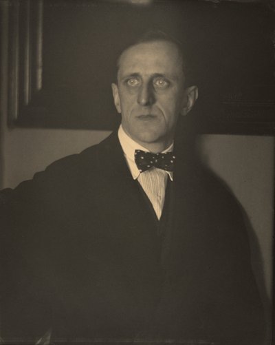 マースデン・ハートリー 作： Alfred Stieglitz