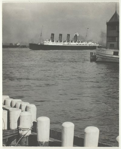 Outward Bound、The Mauretania、1910 年、印刷 191832。 作： Alfred Stieglitz