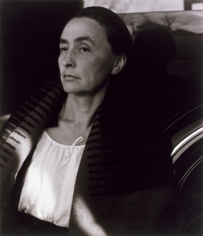 ジョージア・オキーフの肖像 (1887-1986) 1933 (ゼラチン・シルバー写真) 作： Alfred Stieglitz