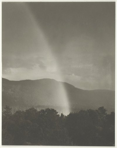 虹 作： Alfred Stieglitz