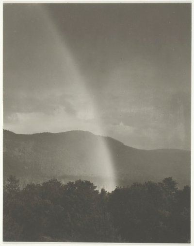 レインボー、1920年。 作： Alfred Stieglitz