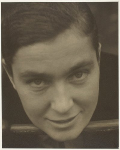 レベッカ・サルスベリー・ストランド 作： Alfred Stieglitz