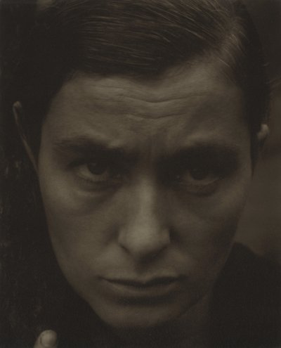 レベッカ・サルズベリー・ストランド 作： Alfred Stieglitz