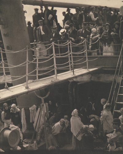 操舵 作： Alfred Stieglitz