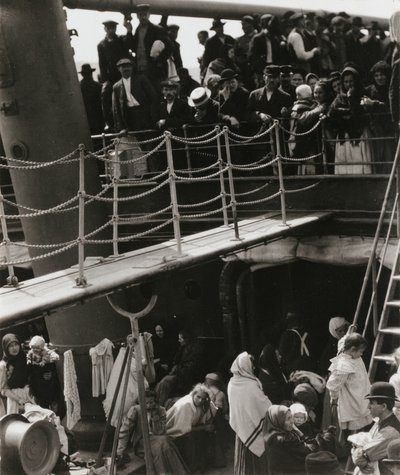 ステアレッジ 作： Alfred Stieglitz