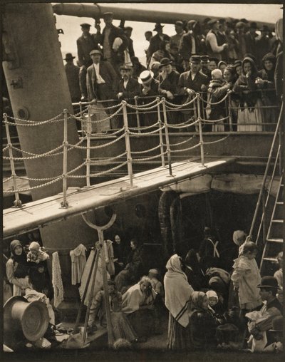  作： Alfred Stieglitz