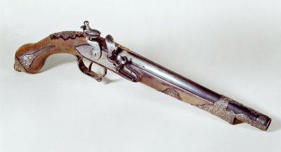 アブドエルカデル（1808-83）所属のピストル（金属） 作： Algerian School