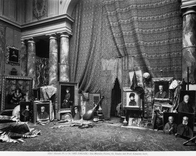 フィレンツェの画家Eduardo Gelliのスタジオ（Via Marsilio Ficino 10, Frorence）（モノクロ写真 作： Fratelli Alinari