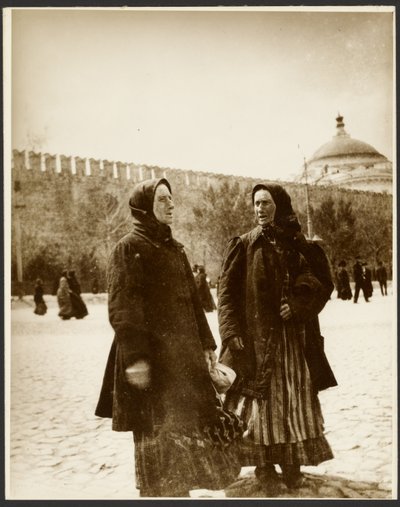[絵画『ロシアにおける農奴制の廃止』（1914年）に使用されたロシア研修旅行の写真（『スラヴの叙事詩』（モスクワ）より）。 作： Alphonse Maria Mucha