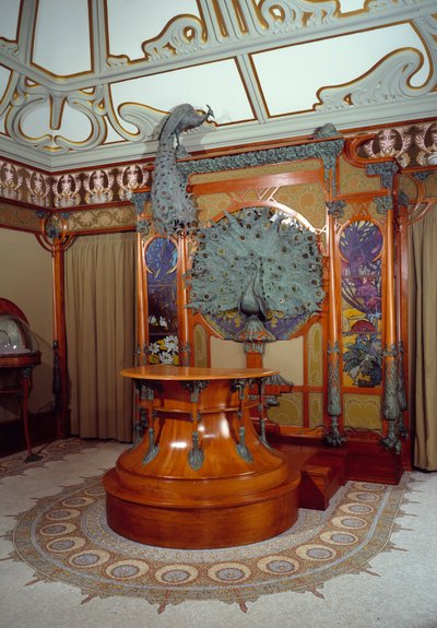 アールヌーボー：パリの宝石商ジョルジュ・フーケ（1862-1957）の店の内部装飾 作： Alphonse Mucha