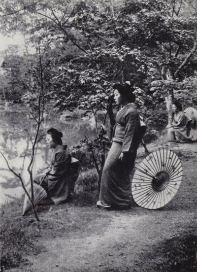 湖畔に佇む憩いの場、金閣寺（モノクロ写真 作： American Photographer (after)