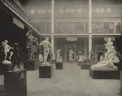 芸術宮殿のフランス彫刻（モノクロ写真） 作： アメリカの写真家（後）