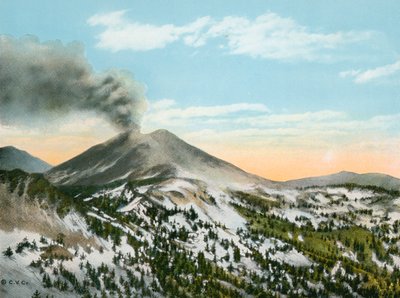 噴火したラッセン山（写真 作： American Photographer (after)