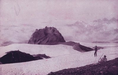 ワシントン州タコマ山の山頂にて（モノクロ写真 作： American Photographer (after)