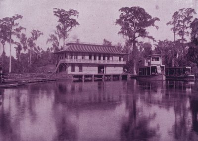 シルバースプリングとオクラワハ号の蒸気船（モノクロ写真 作： American Photographer (after)