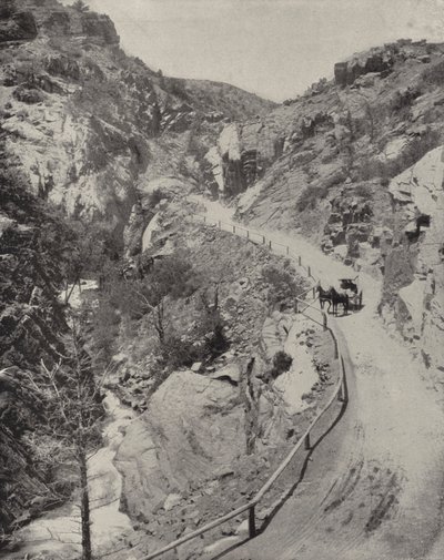 Ute Pass（モノクロ写真 作： American Photographer (after)