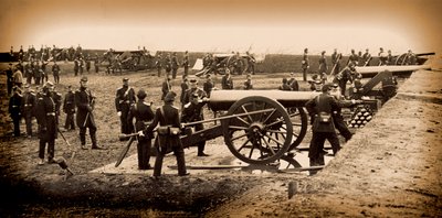 1861年後半にリチャードソン砦にコネチカット州の第1重砲を配置 作： American Photographer