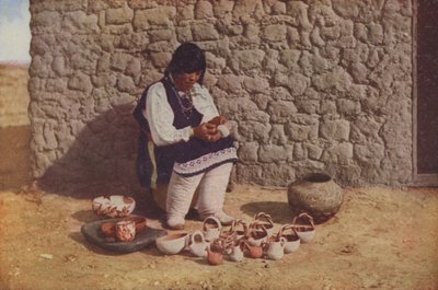 陶器を飾る、ニューメキシコ州プエブロ・オブ・イスレタ（カラー写真） 作： American Photographer