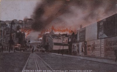 1906年のサンフランシスコ地震で燃え上がる火災（カラー写真） 作： アメリカの写真家