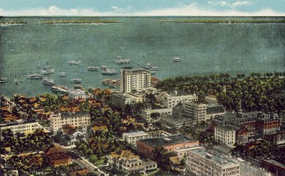 1925年頃、フロリダ州マイアミ：マイアミの鳥瞰図（カラー写真） 作： アメリカの写真家