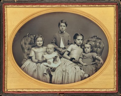 5人の子供の肖像,c.1850年（写真） 作： アメリカの写真家