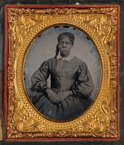 女性の肖像,c.1860年（写真） 作： American Photographer