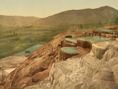 上から見たパルピットテラス、イエローストーン国立公園、1898年頃（フォトクローム 作： American Photographer