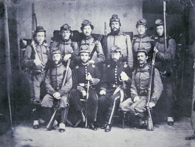 南部連合軍のチャールストン・ズアーブ・カデット(Charleston Zouave Cadets) 作： American Photographer