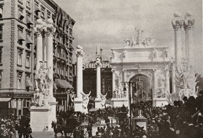 1899年のスペインでの勝利を祝って、ニューヨーク市23丁目にあるフィフスアベニューホテルの前にあるデューイアーチ 作： American Photographer