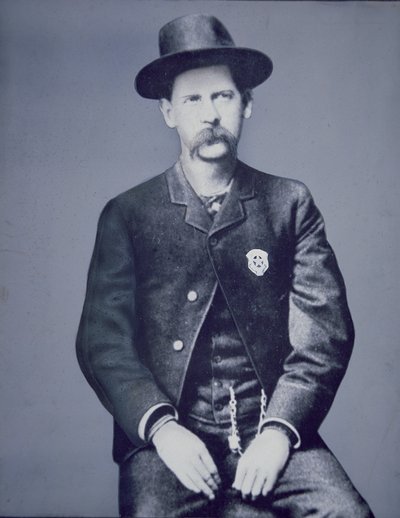 ワイアット・アープ（1848-1929） 6月 作： American Photographer