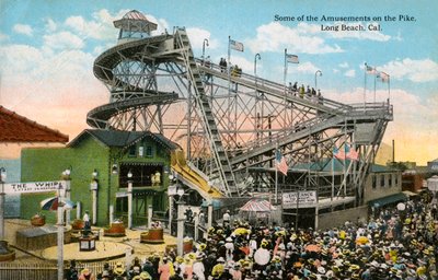 ロングビーチの遊園地の乗り物 作： American School