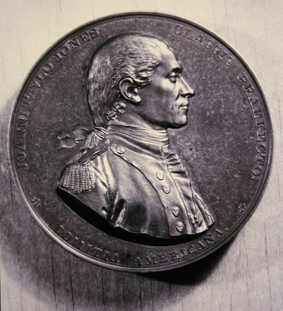ジョン・ポール・ジョーンズの記念メダル、Jean-Antoine Houdonの肖像画による。 作： American School