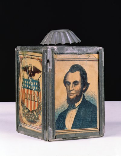 1864年の大統領選挙で使用されたリンカーンランタン（錫とガラスの塗装） 作： American School