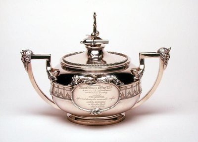 シュガーボウル（ティファニー、1863年頃）（銀製 作： American School