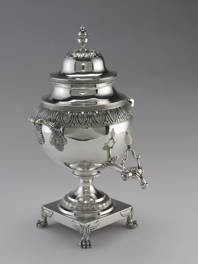 ハーヴェイルイス製作の茶壺、1811年から25年 作： American School