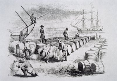 樽の中の油を測る捕鯨船員たち（『The American Whale Fishery』1850年頃より）（彫刻 作： American School