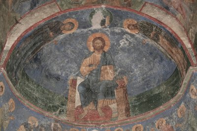 キリストは12世紀の世界の救い主を即位 作： Ancient Russian frescos