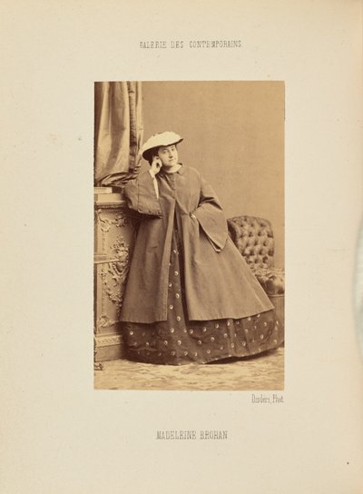 マドレーヌ・ブロハン 作： Andre Adolphe Eugene Disderi