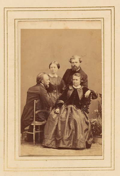 ロサ・ボヌールとその家族 作： Andre Adolphe Eugene Disderi