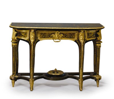 ルイ14世のピアテーブルのマッチしたペアの1つ、c.1710（オルモルに取り付けられ、ブール真鍮の象眼細工のべっ甲）（469014および469015も参照） 作： Andre Charles (attr. to) Boulle